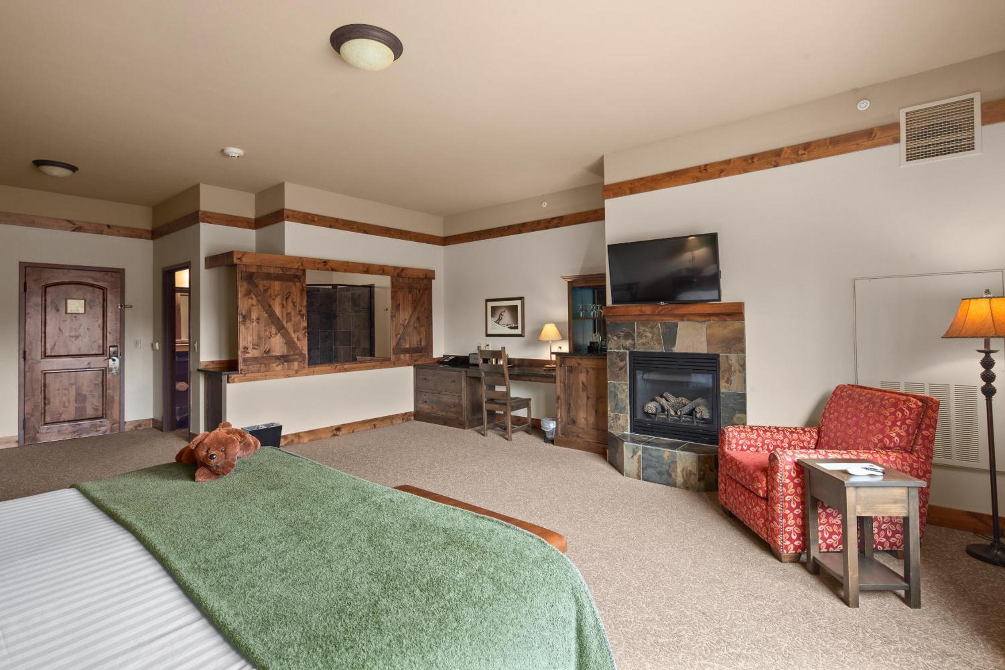 Lodge At Whitefish Lake Exterior photo